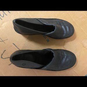 Nurse mate slip on non skid skies